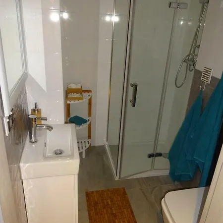 Nikola Apartment